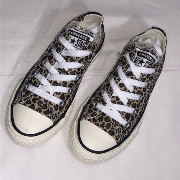 LAST ONE AVAILABLE! New Converse CTAS OX Animal Print Sneakers Size 12 - Picture 1 of 11